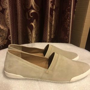 Frye Melanie Slip On Sneaks, Fawn (9.5)